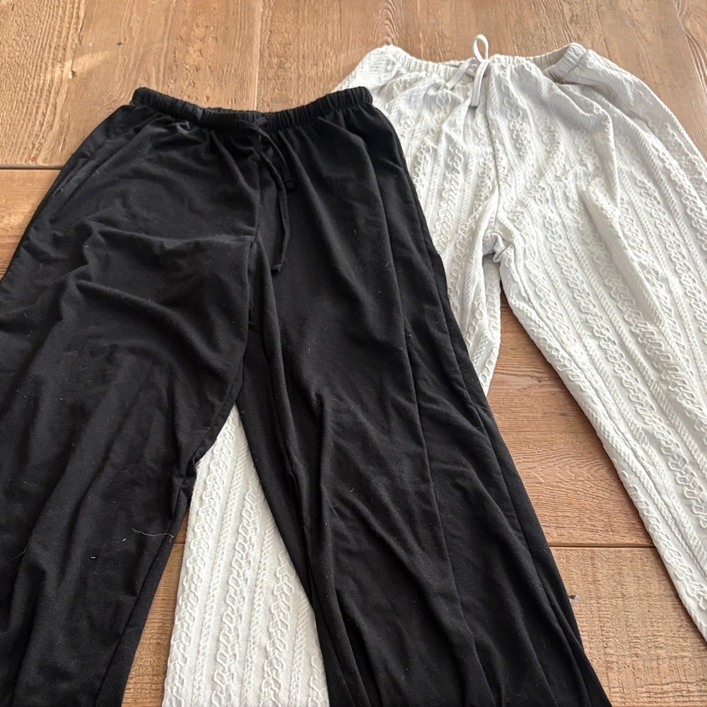 H&M Black and White With Hearts Women's Loose Uncuffed Sweatpants Bundle
